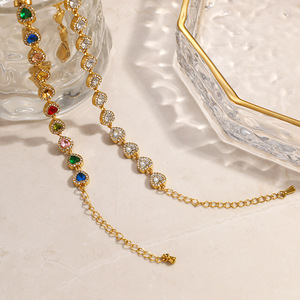 Bracelet à sertissage en forme de cœur plaqué or 18 carats avec zircon coloré, style vintage, bijou cadeau de Yiwu, référence SL41763 - Product Image 3
