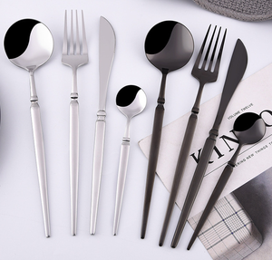 Couverts en acier inoxydable DFC0316, manches ronds, cuillère, fourchette, couteau, avec boîte en plastique portable. - Product Image 2