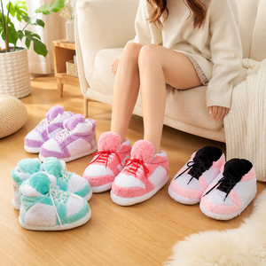 Chaussures d'hiver chaudes et confortables de style sportif, antidérapantes, pour l'intérieur et l'extérieur, en peluche douce, type baskets-slipper - Product Image 1