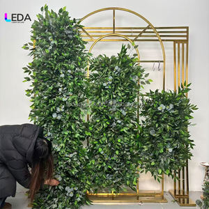 Guirlande florale LEDA faite à la main en soie artificielle, feuilles vertes naturelles au toucher réel, pour la décoration d'événements - Product Image 4