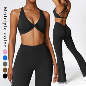 Vente en gros Vêtements de <span class=keywords><strong>sport</strong></span> avec échancrure aux fesses Vêtements de fitness pour femmes Soutien-gorge de <span class=keywords><strong>sport</strong></span> avec dos croisé et legging évasé Ensemble de yoga pour femmes - Product Image 3