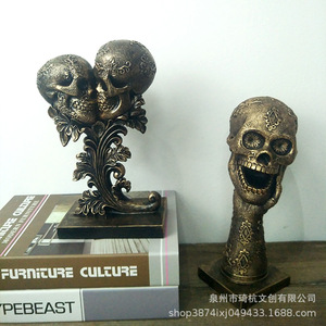 Bougeoir en résine en forme de cœur pour couple de crânes, décoration d'Halloween, cadeau personnalisé pour intérieur - Product Image 3