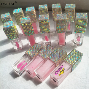 Brillant à <span class=keywords><strong>l</strong></span>èvres végétalien de marque privée Brillant à <span class=keywords><strong>l</strong></span>èvres hydratant avec strass Autres cosmétiques pour les <span class=keywords><strong>l</strong></span>èvres - Product Image 4