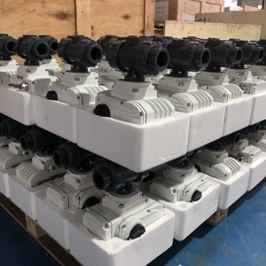 Venta de Liquidación COVNA B2B: Válvula de Bola Eléctrica de 2 Vías de PVC, Válvula de Bola Eléctrica de UPVC de 12V 24V 220V, Válvula de Bola de Plástico - Product Image 5