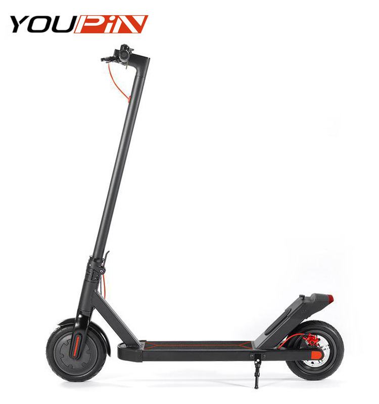 Scooters électriques pliables 8.5 pouces L'UE scooter électrique adulte 2 roues scooter