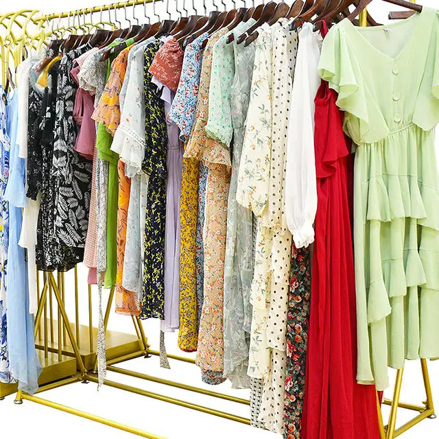 2022 패션 브랜드 새로운 드레스 공장 옷 bales 의류 핫 세일 제품 저렴한 공장 재고