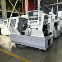 Torno CNC Horizontal de Bancada Plana CK6140 de Alta Precisión y Gran Resistencia para Metalurgia, Automoción y Ferretería
