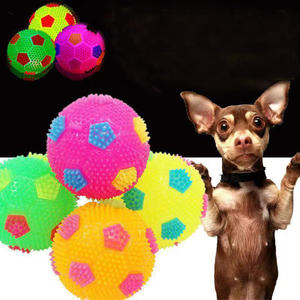 Fabrika toptan Pet oyuncak toplar Bells köpek gıcırtılı lateks oyuncaklar paketi ile oymak - Product Image 4