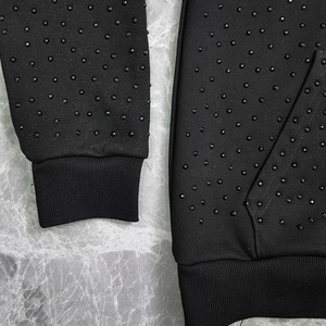 เสื้อฮู้ดถักลายกราฟิกสีดำประดับคริสตัลสำหรับผู้ชาย สไตล์สตรีทแวร์ ผ้าฝ้าย 100% น้ำหนักมาก 500 กรัม ทรงโอเวอร์ไซส์ ลายจุด สไตล์ Y2K - Product Image 6