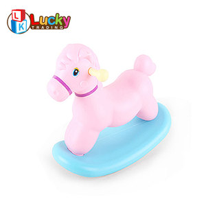 <span class=keywords><strong>ตุ๊กตา</strong></span>เด็ก Lucky Toys ขนาด 13 นิ้ว พร้อมม้าโยก ขวดนม <span class=keywords><strong>กุญแจ</strong></span> และม้าโยกแบบทรอยัน ของขวัญคริสต์มาส - Product Image 3
