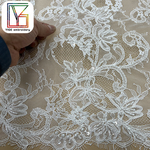 Tessuto in Pizzo Bianco <span class=keywords><strong>con</strong></span> Ricami, Perline e Paillettes, Pizzo Francese Chantilly <span class=keywords><strong>con</strong></span> Cordoncino per Abiti da Sposa - Product Image 6