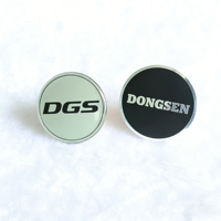 Logo métallique personnalisé, durable, imperméable, résistant à l'huile, auto-adhésif pour résines époxy, plaque en aluminium 3D, étiquette, badge, emblème
