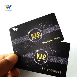 Tarjetas de membresía de código de barras de negocios de PVC personalizadas, tarjetas VIP CR80 y códigos <span class=keywords><strong>QR</strong></span> Tarjeta dorada de estampado en caliente láser - Product Image 1