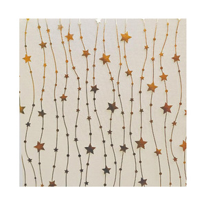 Nappe de table minimaliste française avec sequins, maille dorée et pompons en forme d'étoile - Product Image 5