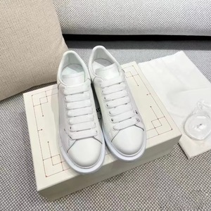 Chaussures de créateurs de luxe Alexanderes Original McQueenes pour femmes, chaussures de sport en maille noire et blanche de haute qualité, unisexe - Product Image 3