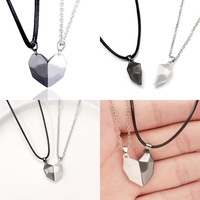 Collier magnétique en forme de cœur pour couple - Pendentif cœur géométrique séparé pour bijoux de paire d'amoureux