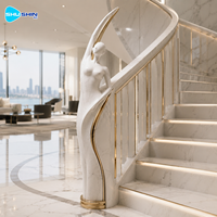 Rampe d'escalier en marbre de style européen avec balustres sculptés à la main et poteau de balustrade à figure masculine pour la décoration intérieure de villas de luxe
