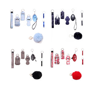 Ensemble porte-clés de sécurité 5 pièces, joli pompon, ouvre-bouteille, porte-désinfectant pour <span class=keywords><strong>les</strong></span> mains, bâton pour baume à lèvres, lanière - Product Image 1