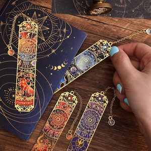 Segnalibro in Metallo Dorato con <span class=keywords><strong>Segni</strong></span> Zodiacali e Astrologici, Regalo a Tema <span class=keywords><strong>Oroscopo</strong></span> per Uomini, Donne, Ragazze, Studenti e Amanti <span class=keywords><strong>dei</strong></span> Libri, Basso MOQ - Product Image 6