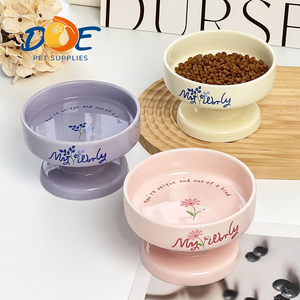 ชามเซรามิกสำหรับแมวและสุนัข ยี่ห้อ Doe Pet  รักษาสิ่งแวดล้อม ช่วยป้องกันการก้มดื่มน้ำ  ลายเรียบ - Product Image 1