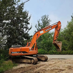 Excavadora usada Doosan DH225 con buenas condiciones y bajas horas para venta en stock - Product Image 1