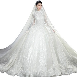 Robe de Mariée à Manche Longue Design Spécial avec Traîne Étoilée et Voile, Style Palais Rêvé au Tempérament Français, Très Appréciée - Product Image 5
