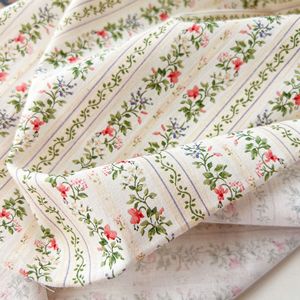 Vente Flash <span class=keywords><strong>Tissu</strong></span> Popeline 100% Coton Imprimé Floral Léger Écologique Personnalisable Sans MOQ <span class=keywords><strong>pour</strong></span> Chemises et Robes de Filles - Product Image 3