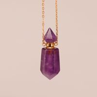Haute qualité couleur naturelle luciole cristal pierre pointu hexagone colonne aromathérapie bouteille cristal collier hommes femmes
