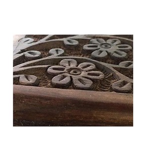 กล่องไม้แกะสลักลายดอกไม้ ทำด้วยมือ เหมาะสำหรับเก็บเครื่องประดับ ของมีค่าขนาดเล็ก กล่องไม้ฝาพับ กล่องของขวัญไม้ - Product Image 2