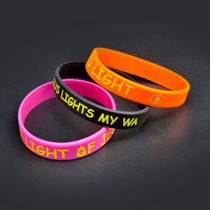 Bracelets en silicone aux thèmes religieux, bracelets en caoutchouc colorés et inspirants, bracelets chrétiens en caoutchouc, cadeaux pour hommes et femmes - Product Image 1