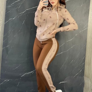 เสื้อผ้าผู้หญิงสุดหรู ชุดออกกำลังกาย ชุดกีฬา กางเกงโยคะ ชุดกีฬาผู้ชาย ที่คาดผมออกกำลังกาย เสื้อผ้าออร์แกนิค - Product Image 4