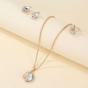 Ensemble de bijoux unisexe en alliage plaqué or vintage bohème européen américain, nouveau collier à pendentif en trois parties avec cristaux en strass - Product Image 6