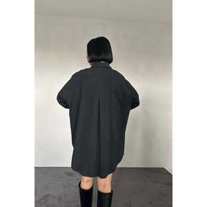 Camisa Negra Estilo Boyfriend para Mujer, Popelina, Doble Bolsillo, Cierre de Botones, Uso Diario - Product Image 1