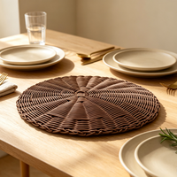 Assiettes de présentation en rotin tressé faites à la main, élégantes, pour mariages et locations, sets de table en rotin, sous-assiettes en rotin