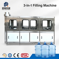 Machine de remplissage et de bouchage intégrée pour barils d'eau de source de 5 gallons, 100 BPH, pour usine