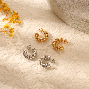 Boucles d'oreilles créatives simples Boucles d'oreilles tressées torsadées exagérées en acier inoxydable personnalisées en gros pour femmes - Product Image 1