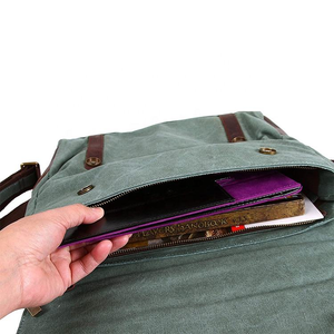 Plateau <span class=keywords><strong>de</strong></span> jeu portable en cuir PU avec bouton-pression, motif dragon gaufré personnalisé, pour les amateurs <span class=keywords><strong>de</strong></span> jeux <span class=keywords><strong>de</strong></span> rôle D&D et <span class=keywords><strong>de</strong></span> jeux <span class=keywords><strong>de</strong></span> société - Product Image 6