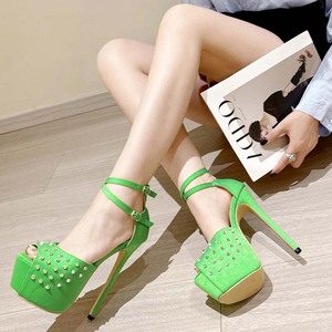 Zapatos de Fiesta Verdes Sexys para Mujer, Tacones Altos y Delgados, Plataforma Gruesa, Sandalias con Punta Abierta, Zapatos de Baile para Club, con Remaches Metálicos y Gamuza - Product Image 3