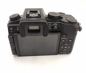 Appareil photo numérique d'occasion <span class=keywords><strong>Lumix</strong></span> DMC-<span class=keywords><strong>G7</strong></span> 16MP avec monture M4/3 et enregistrement vidéo 4K - Product Image 3