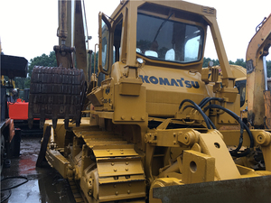 Bulldozer Komatsu D85A d'occasion avec ripper et lame en U pour travaux de terrassement lourds - Product Image 3