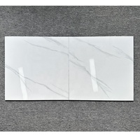 Carrelage de Sol en Porcelaine Blanc Carrare Brillant 60x60 cm (600x600 mm) Effet Marbre pour Salon