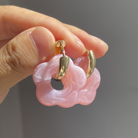 Boucles d'oreilles multicolores en métal rond Long créoles délicates en résine acrylique transparente fleur marbrée boucles d'oreilles goutte pour femmes