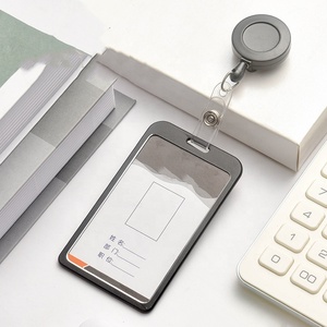 <span class=keywords><strong>Porte</strong></span>-cartes de travail en métal avec bobine d'insigne en plastique rétractable pour le personnel médical hospitalier Clip de carte d'identité <span class=keywords><strong>porte</strong></span>-clés - Product Image 5