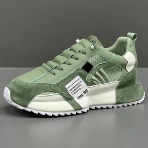 Sneakers rétro à blocs de couleur gris et blanc pour hommes, dessus en mesh respirant, semelle en caoutchouc antidérapante, chaussures décontractées de style streetwear - Product Image 3