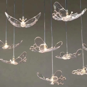 Wholesale Acrylic Hummingbird Wedding Props Decorative Pendant Modern Wedding Sky Transparent Shining Bird Wedding Chandelier - Product Image 5