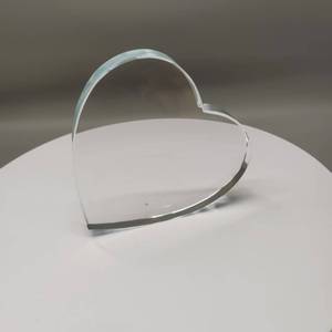 Forma de corazón Patrón imprimible en blanco Texto Vidrio en blanco Regalo Transparente Personalizar Grabado Cristal Marco de fotos en forma de corazón - Product Image 6