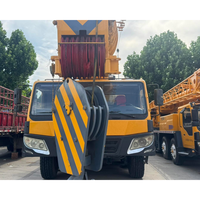 Grue tout-terrain de marque chinoise XCA200, grue mobile sur camion de 200 tonnes à vendre