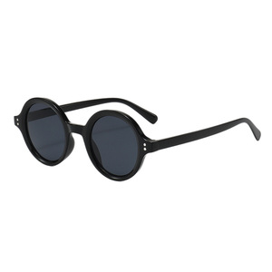 แว่นกันแดดทรงกลมย้อนยุค UV400 ป้องกันแสงเต็มรูปแบบ สไตล์ยุโรปอเมริกัน ทันสมัย แฟชั่นสำหรับทุกเพศ ใช้ได้หลากหลายโอกาส - Product Image 5