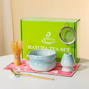 Ensemble de thé matcha en céramique avec fouet en bambou et filtre en acier inoxydable, design oriental pour la cérémonie du thé - Product Image 1