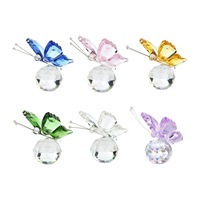 Figurine 3D Papillon Volant en Cristal, Bloc & Cube Ornemental à Motif Rayé, Objets de Collection Sculptés Personnalisables pour la Décoration Intérieure
